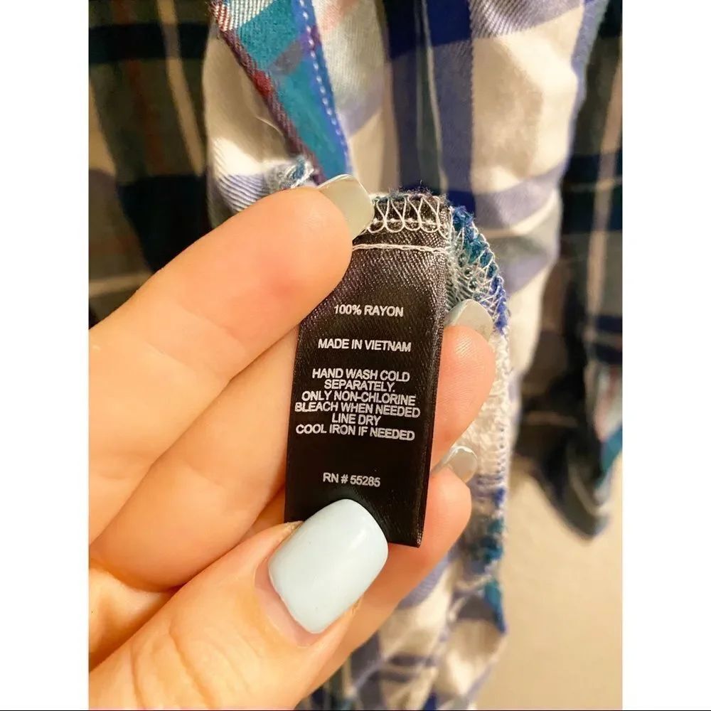 ✨ Express Turquoise Plaid Shirt ✨ - Picture 5 of 6
